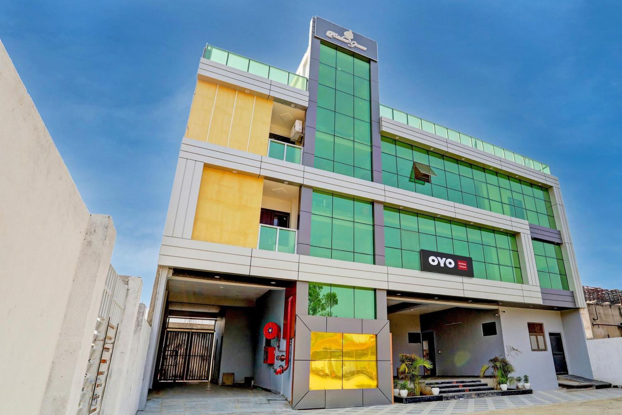 Hotel O Krishna Greens Канпур Экстерьер фото
